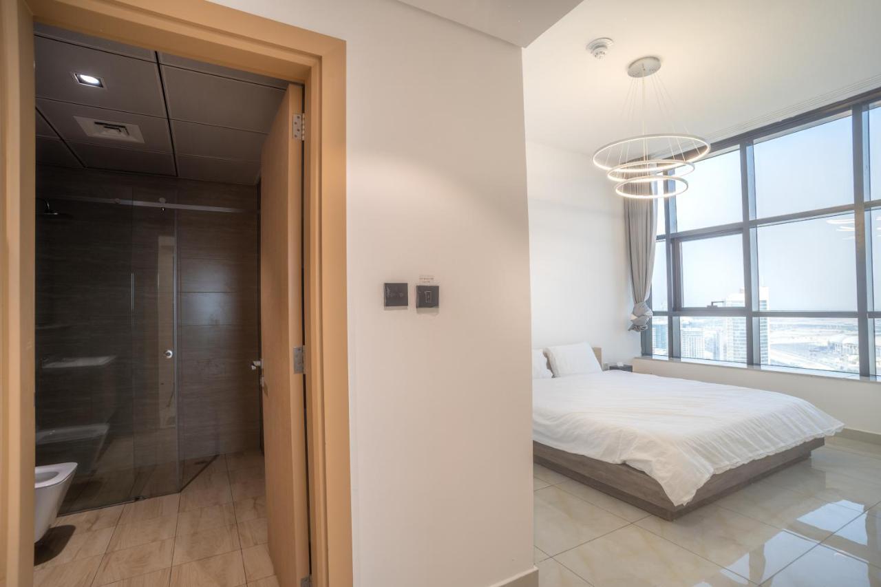 Sky View Tower Apartments Дубай Экстерьер фото