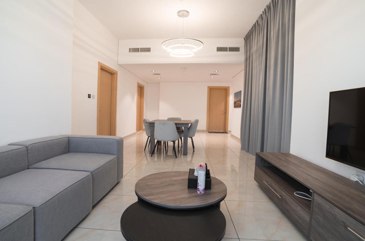 Sky View Tower Apartments Дубай Экстерьер фото